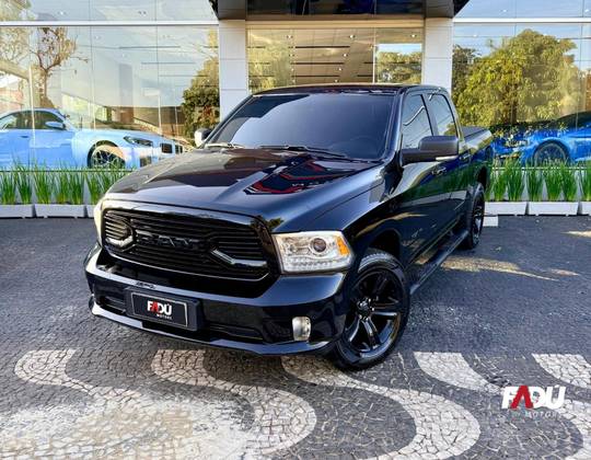 RAM CLASSIC 5.7 V8 GASOLINA LARAMIE NIGHT EDITION CD 4X4 AUTOMÁTICO RAM CLASSIC 5.7 V8 GASOLINA LARAMIE NIGHT EDITION CD 4X4 AUTOMÁTICO